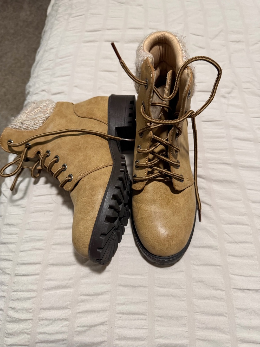 Women’s Lace-Up Tan Ankle Boots with Knit Collar